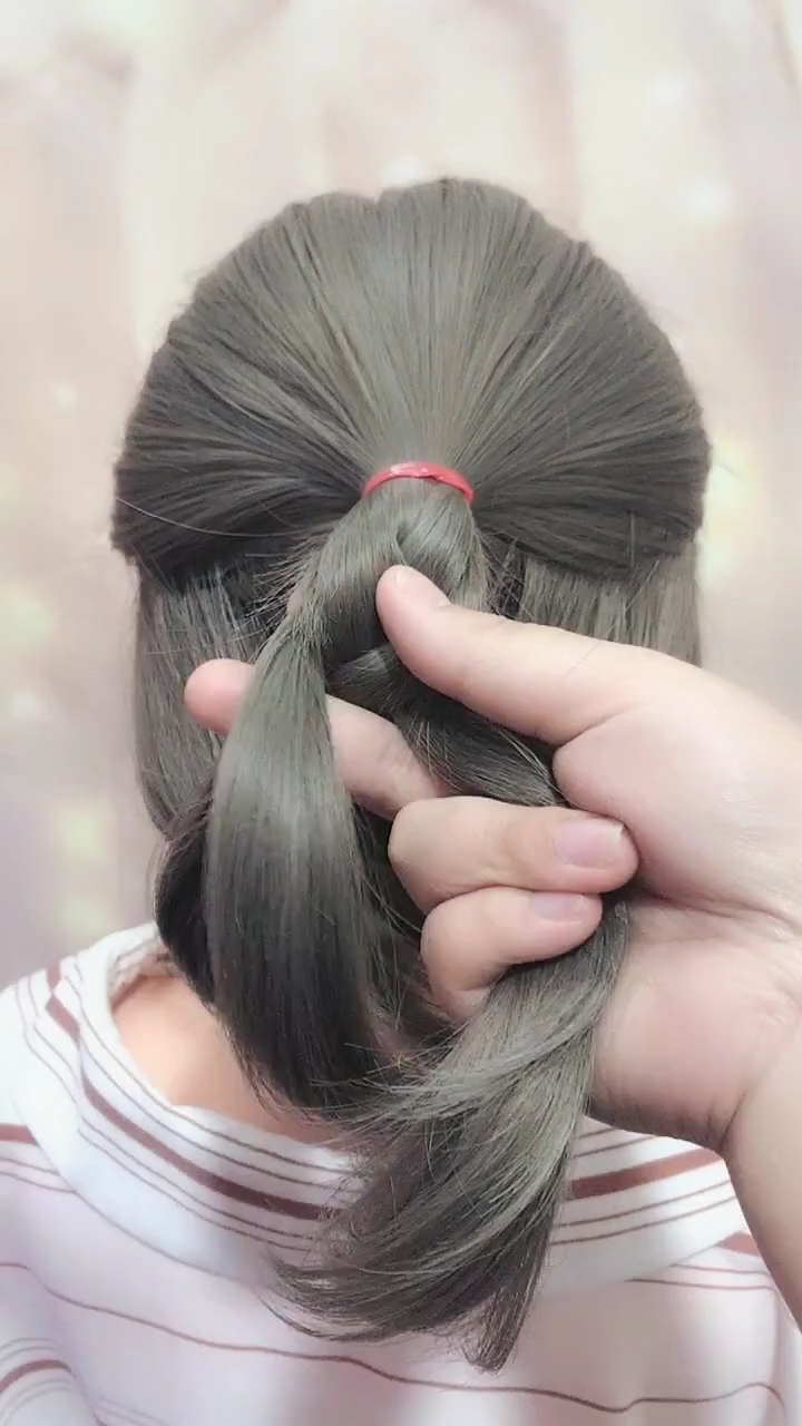 鱼骨高马尾