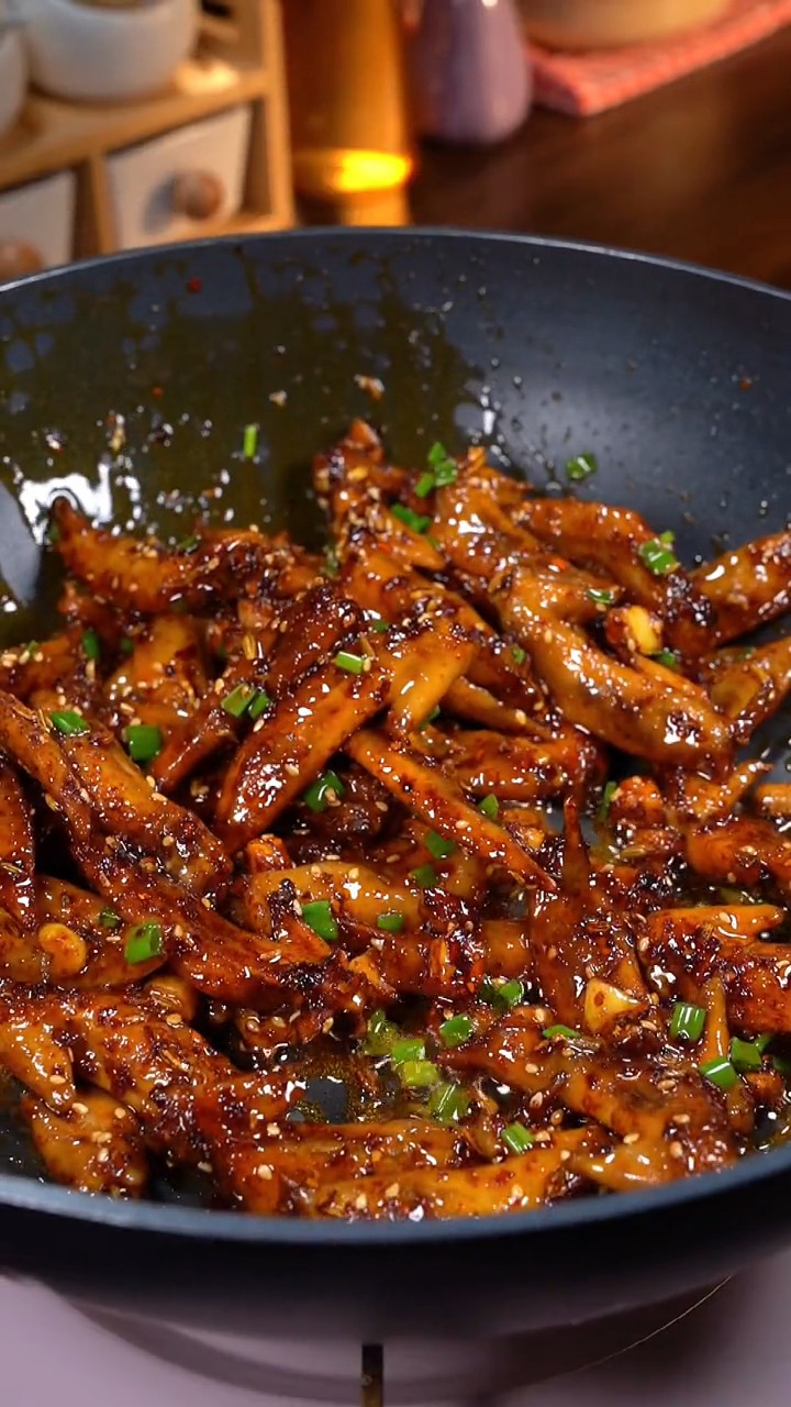 麻辣鸡翅尖,真好吃