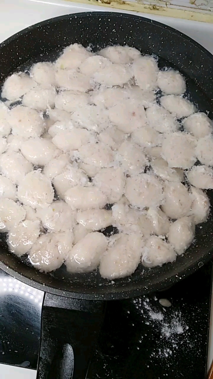 好吃的鱼肉丸