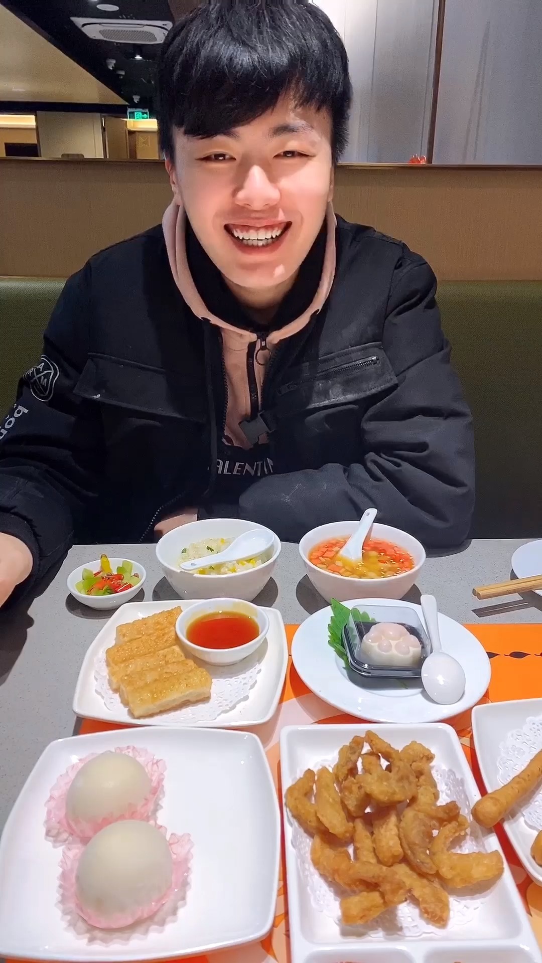 #独竖一知#去海底捞不吃火锅会挨打吗?#好知识##好种草#