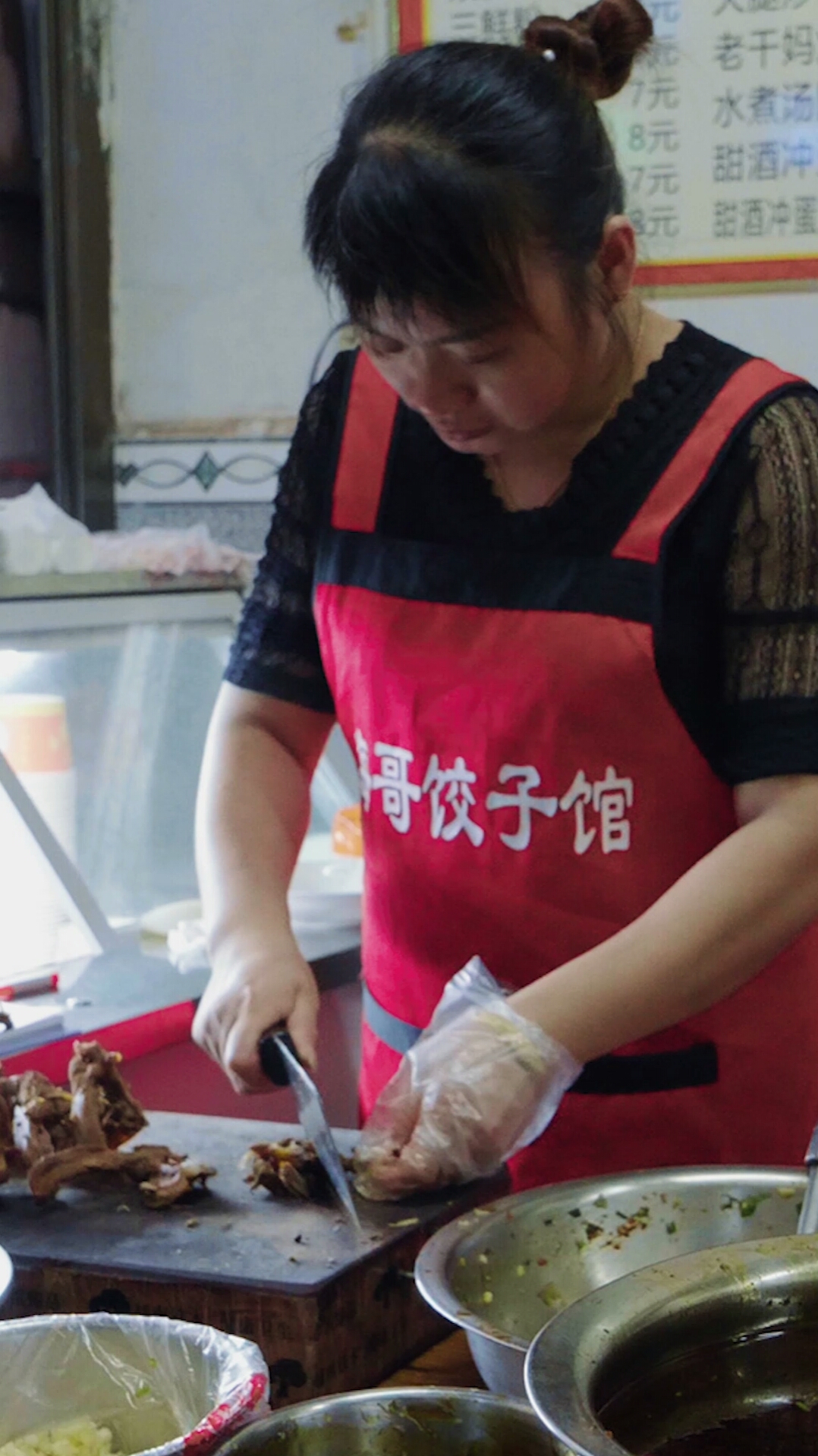 #抗暑大作战#满桌湖南菜,这些美食你吃过几种?欢迎留言你家乡的特色美食哦~