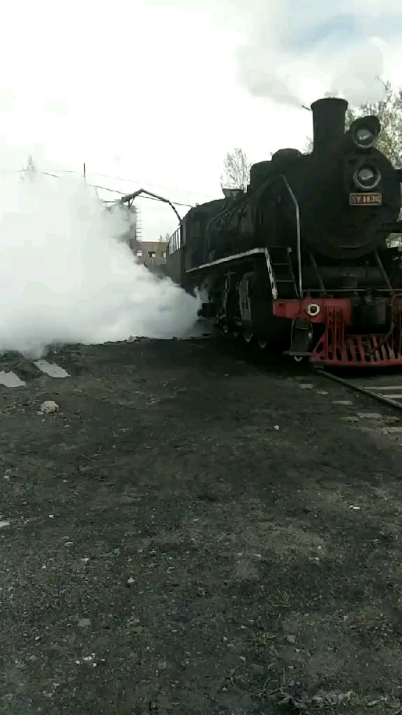 上游 蒸汽机车 