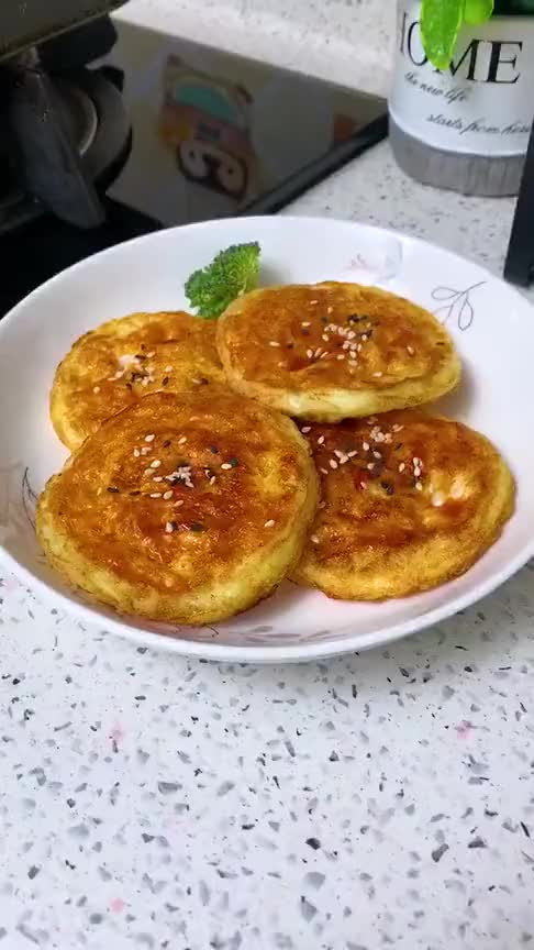 多亏老公买了这个多孔不粘煎蛋锅,煎蛋煎饼好吃又方便!