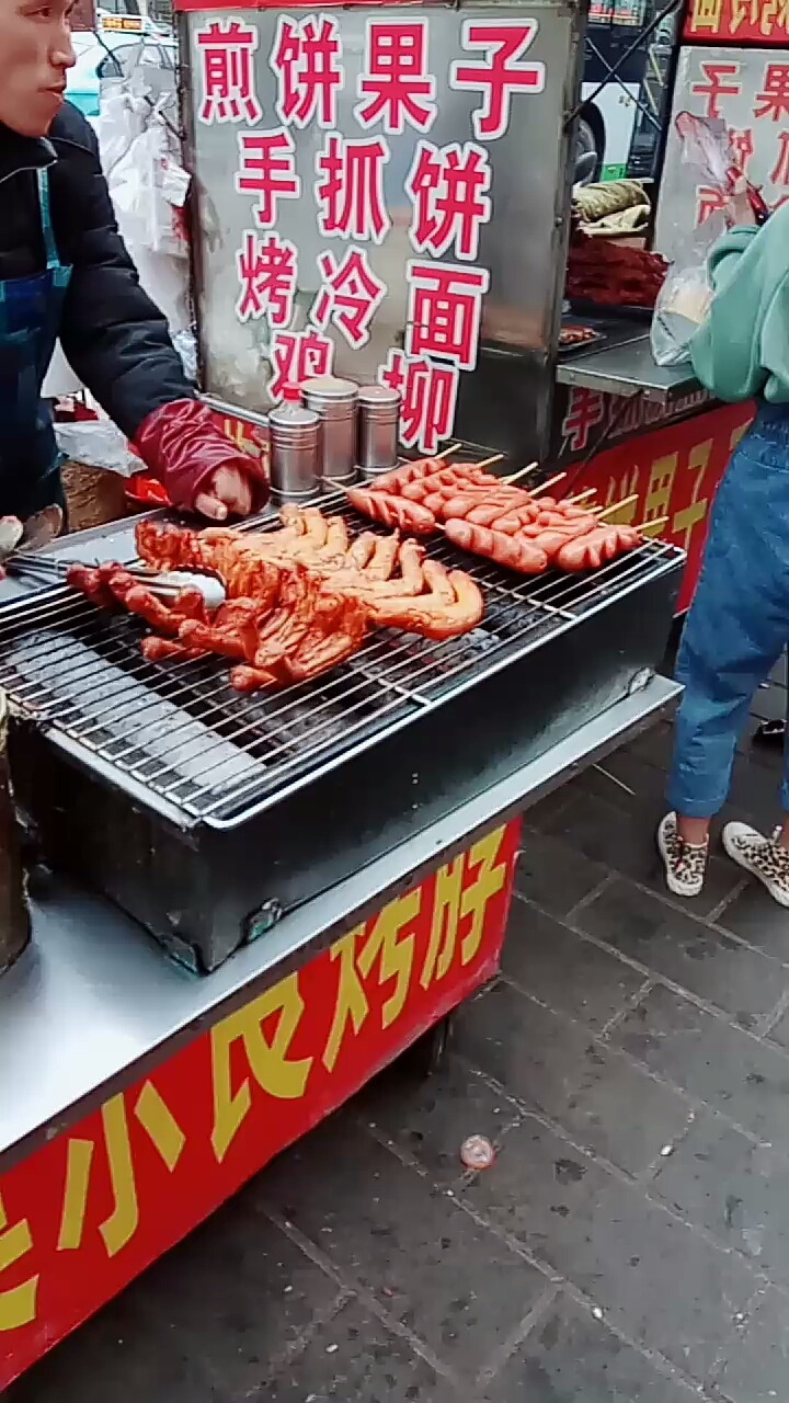手抓饼烤冷面