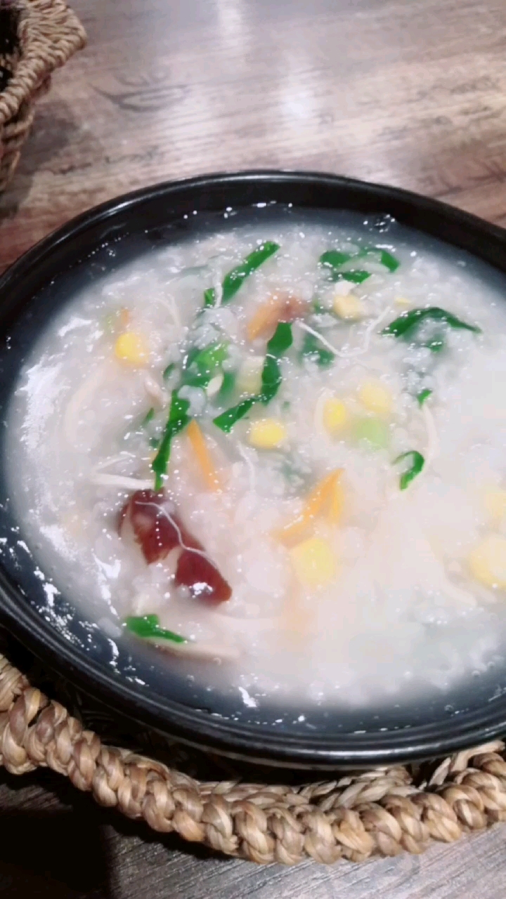 香菇青菜鸡丝粥