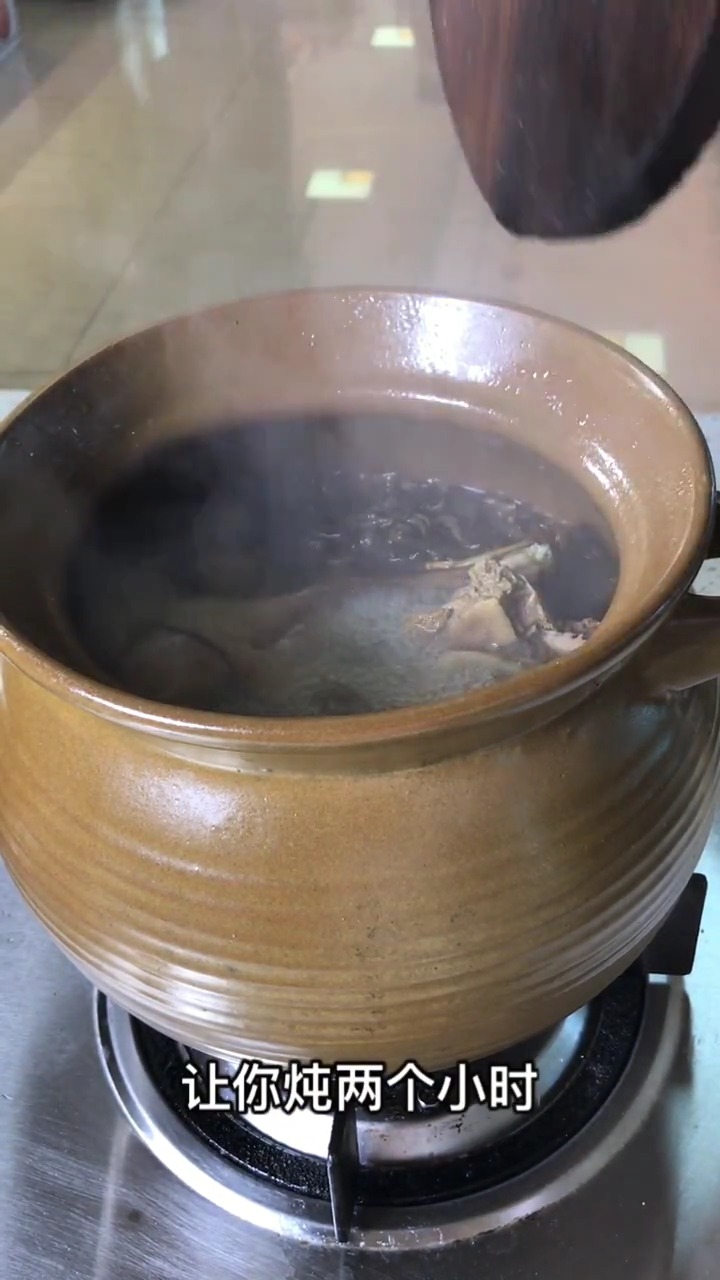 金线莲水鸭汤