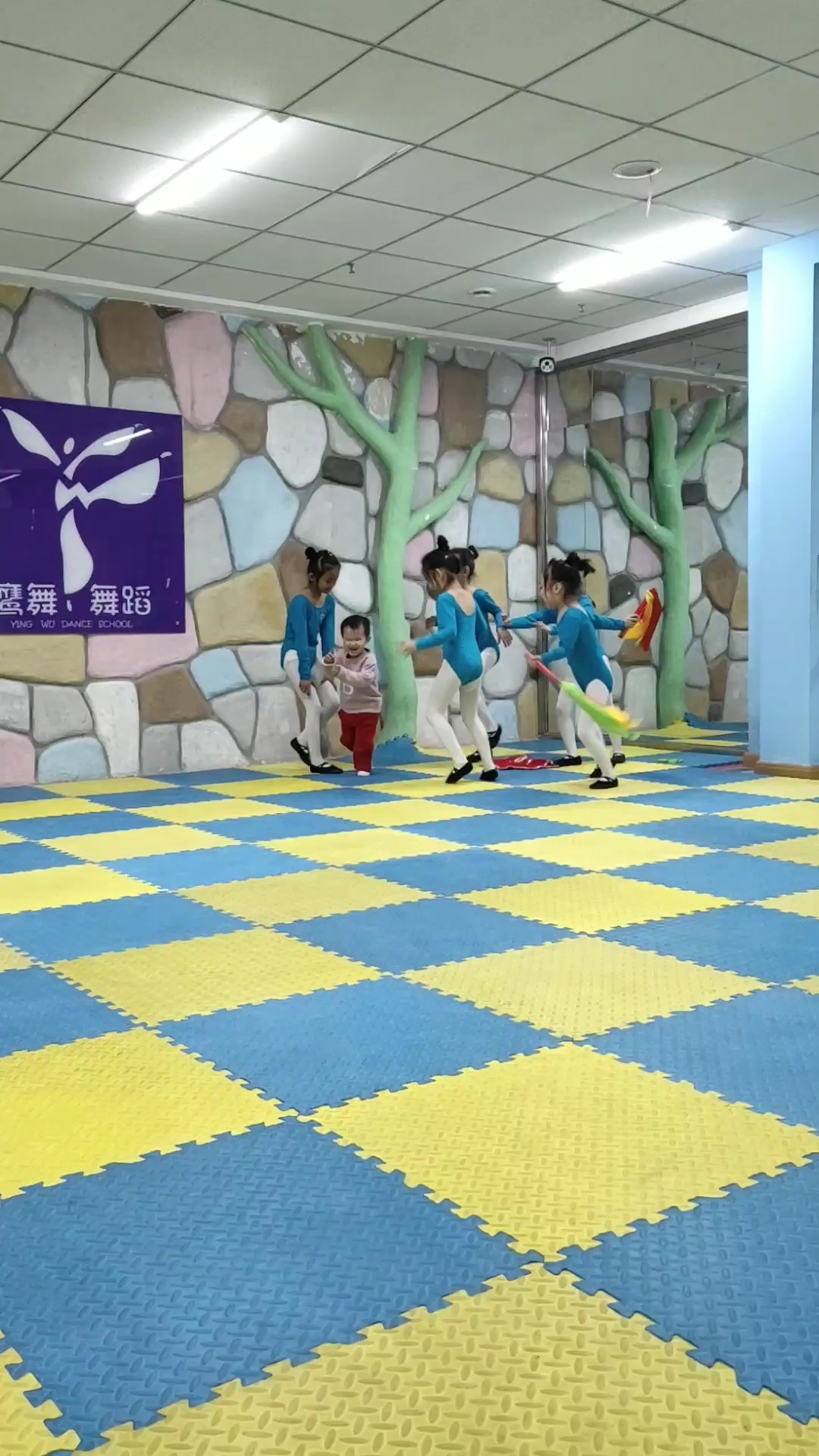 老鹰捉小鸡
