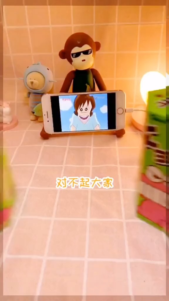 蜡笔小新同款巧克力饼干。原来现实生活中也是有这个零食的，好吃好吃#蜡笔小新#巧克