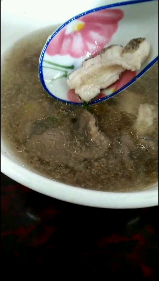 #过年你家吃什么#龙岩永定客家特产小吃 挺出名的牛肉汤 猜猜里面还加了什么?