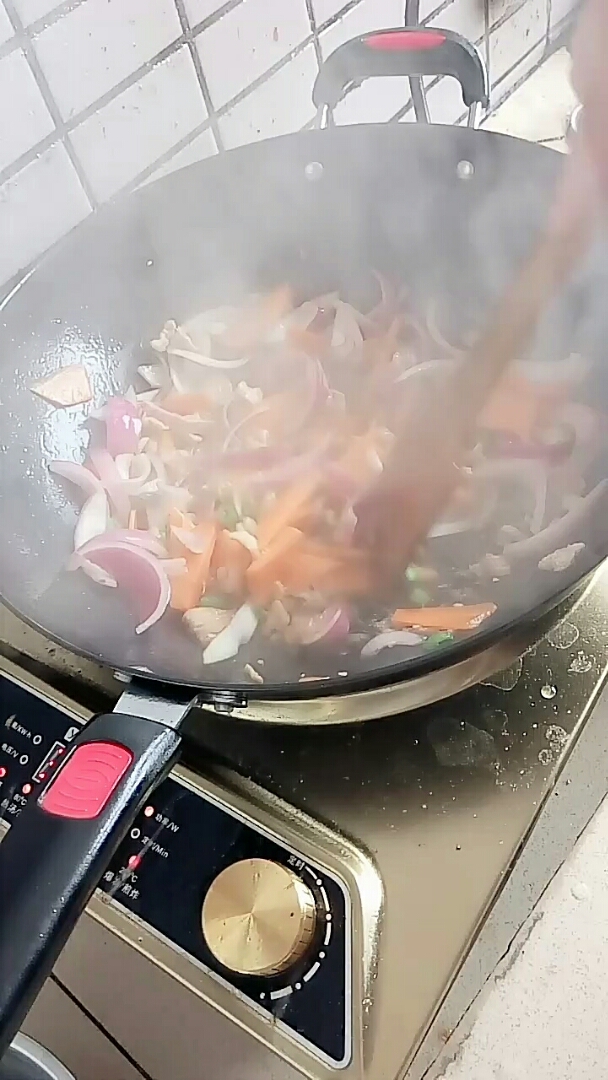 厨师炒菜 