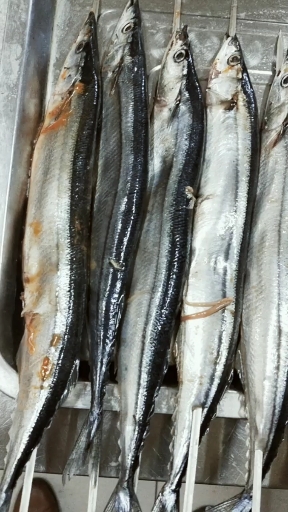 烧烤秋刀鱼