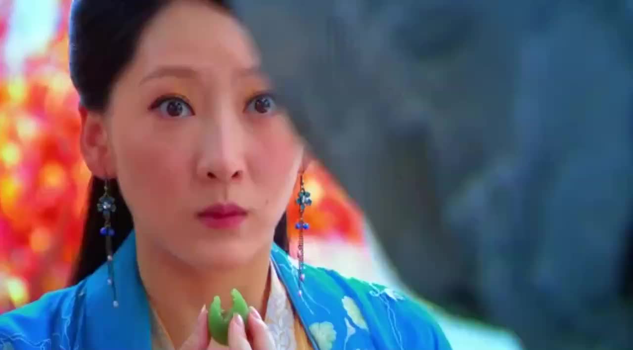 追鱼传奇:唐心为了太子变成淑女,太子不习惯了:鬼上身一样!