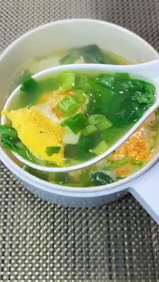小白菜汤的做法。