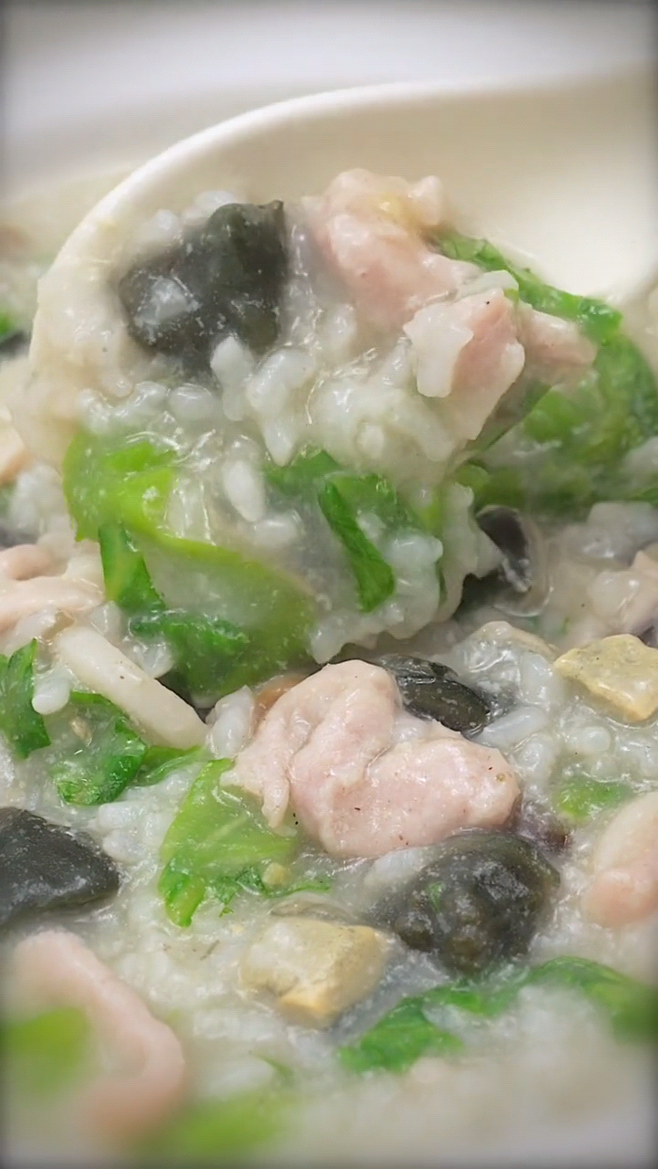 电饭煲瘦肉粥的做法