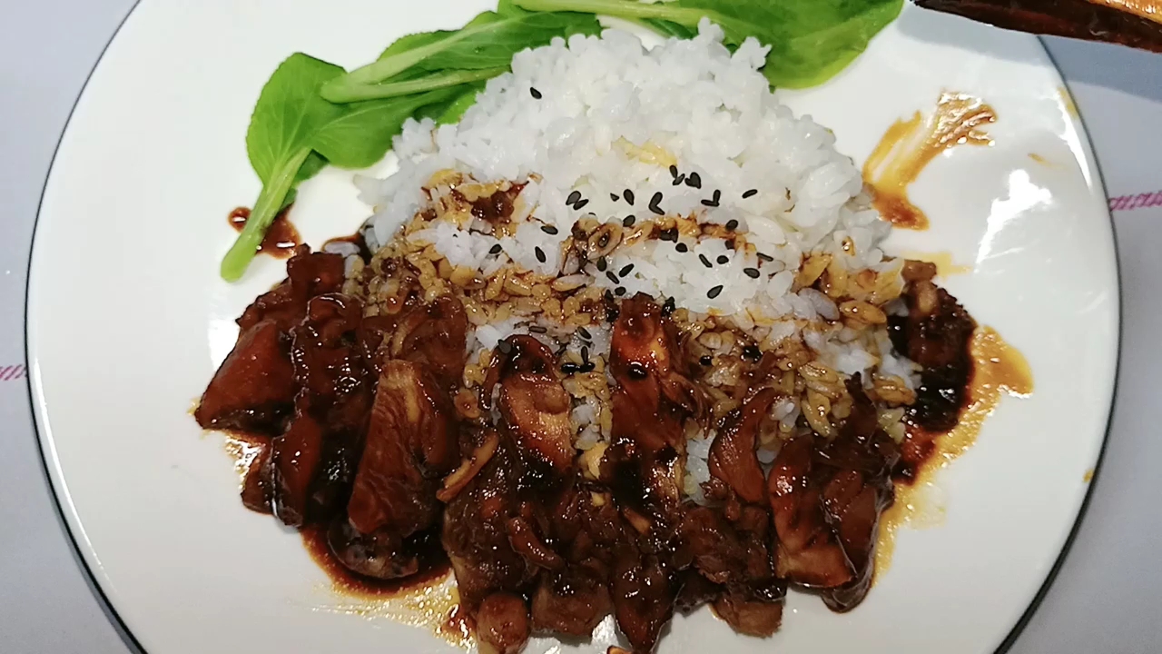 鸡腿叉烧饭来啦!!!