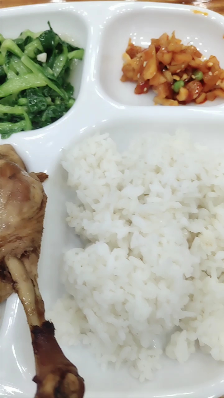 鸭腿饭