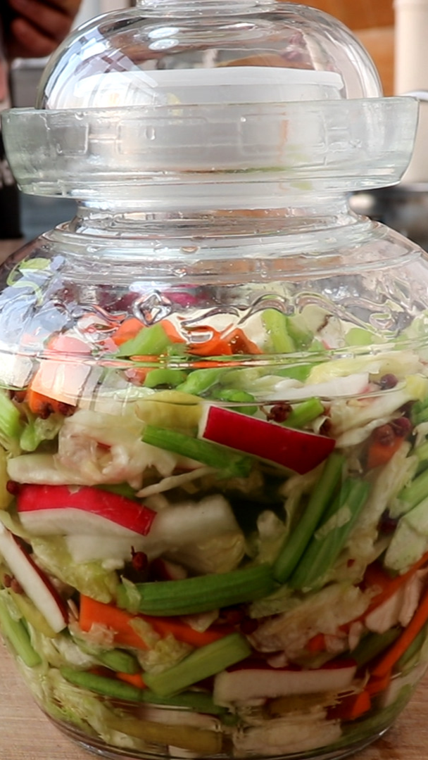 教你在家腌泡菜,酸辣脆爽,开胃好吃又下饭,做法超简单