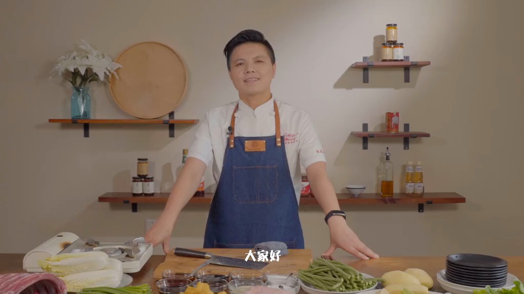 饭店厨师教做麻酱豇豆,豇豆焯水要焯透,夏季爽口家常菜
