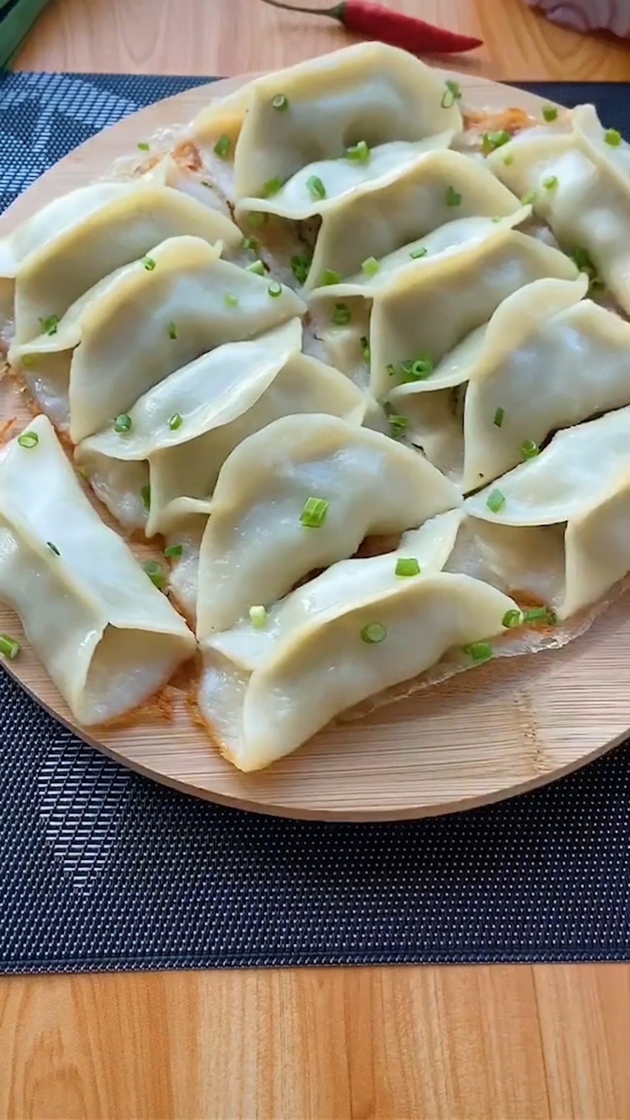 脆皮锅贴,不会包饺子也能做