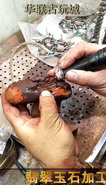 amazing! 手工雕刻小叶紫檀鱼化龙,必须双击!