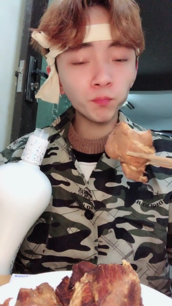 吃狗肉