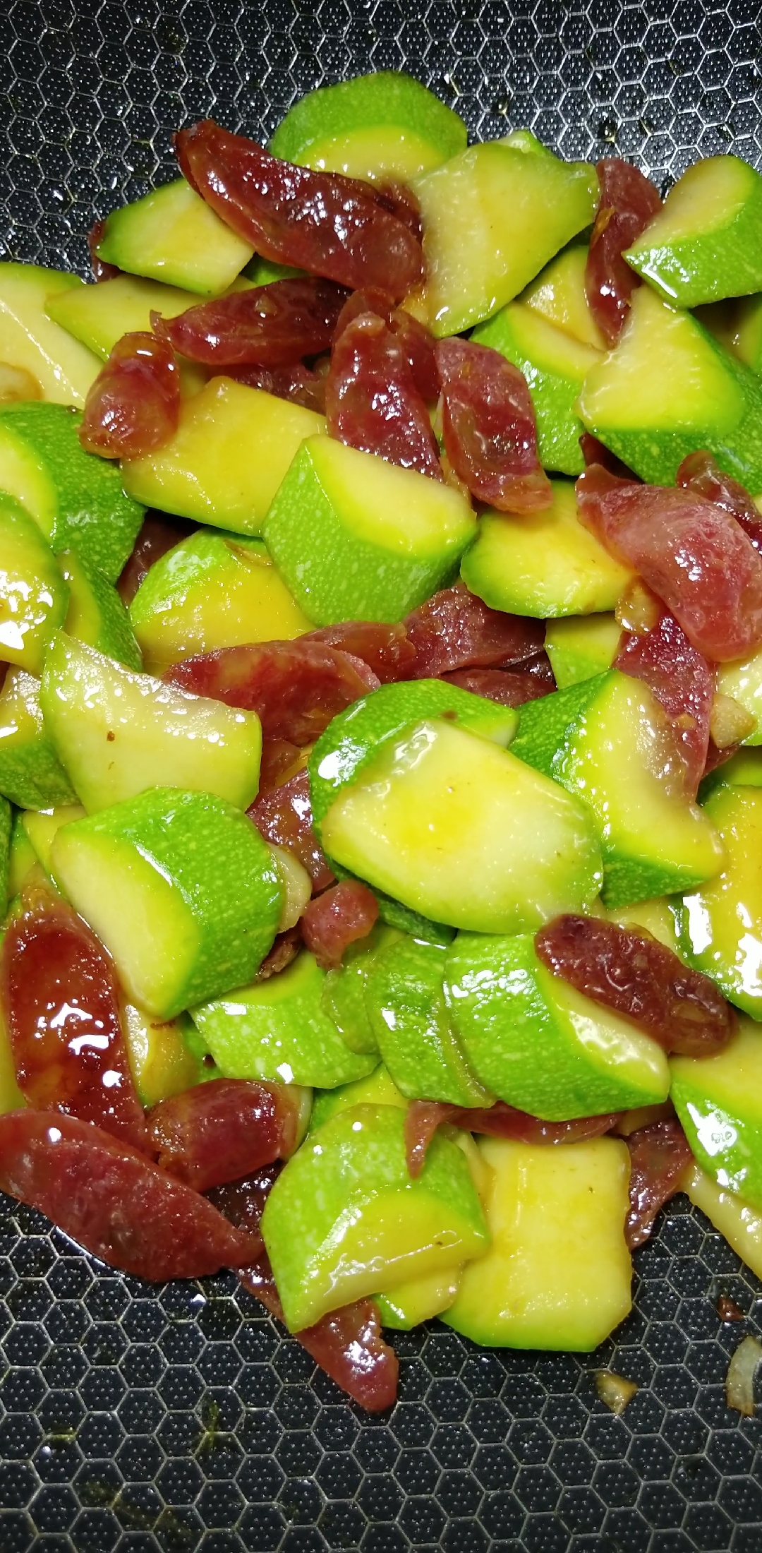 #美食#角瓜炒腊肠