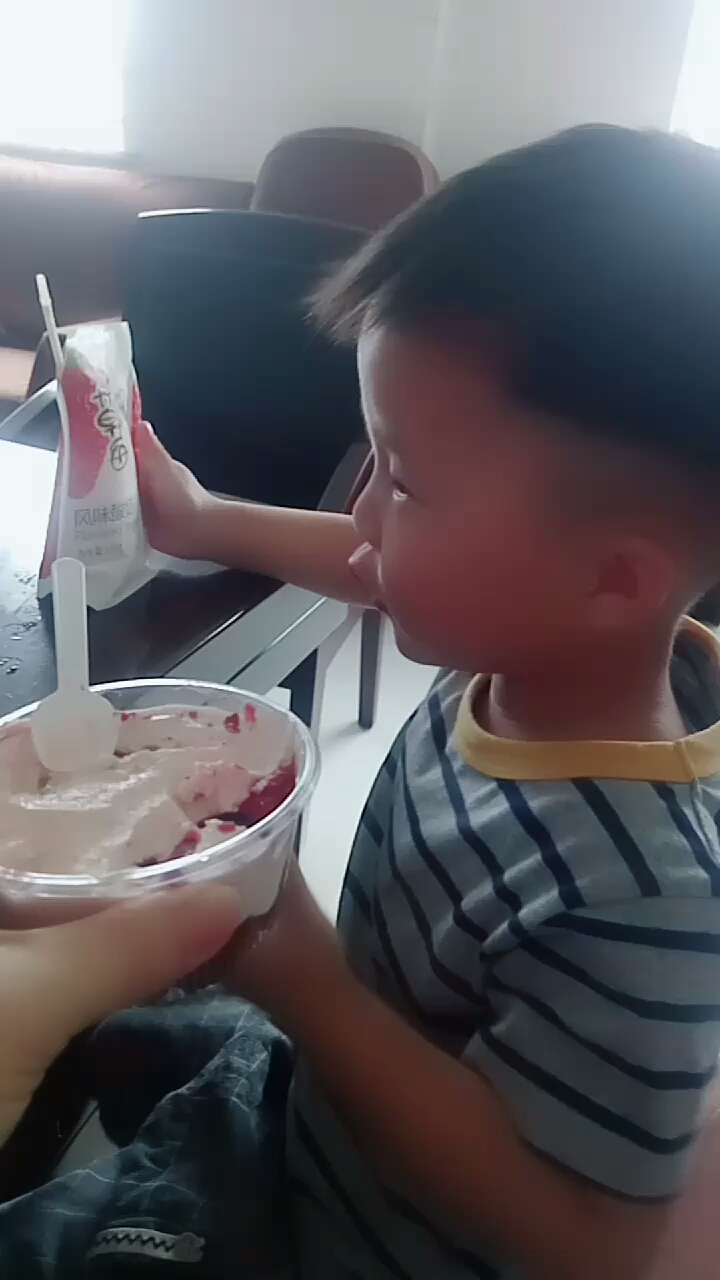 买的蛋糕吃几口就不要 