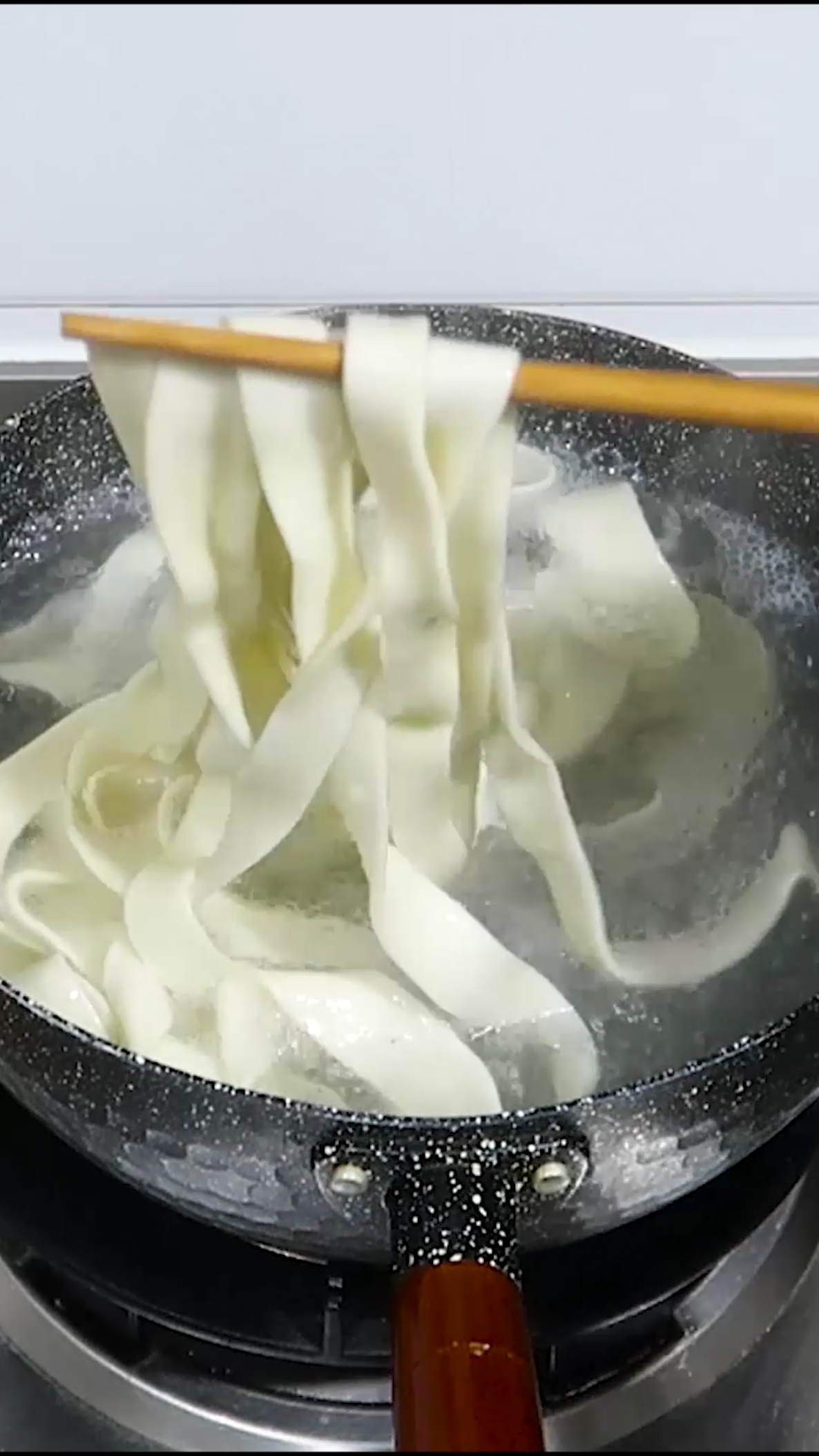 #家乡特色美食#比葱油拌面还好吃的卤肉拌面,一碗根本不够吃