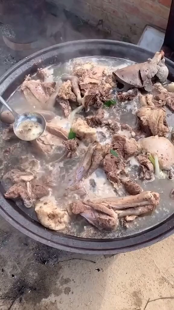 新疆的手扒羊肉!