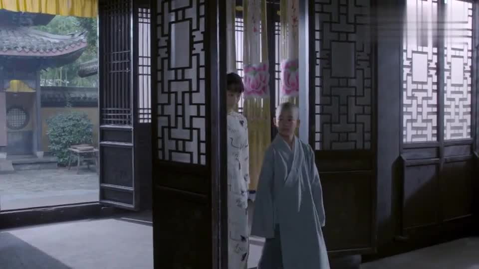 小秋通过被骆驼,遗弃在现场的馄饨挑子,找到了线索