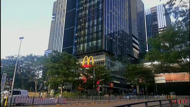 在肥鹤的道路上渐行渐远#易烊千玺代言麦当劳 #可爱多 @全民小视频小助手一起动手吧!四叶草