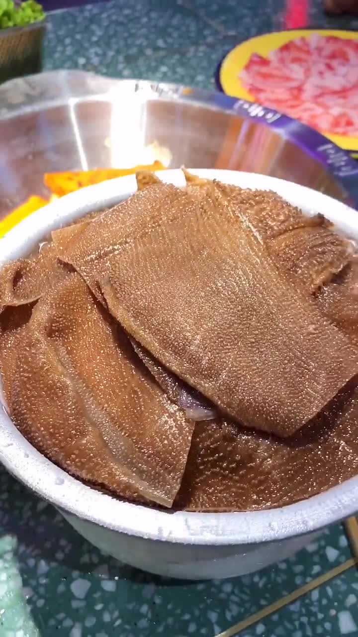 第一次吃卤味火锅,有意思