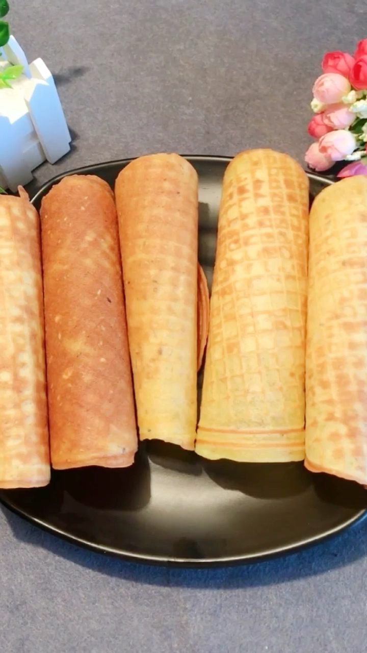 #食神大PK#自制香酥鸡蛋卷做法,简单又非常好吃