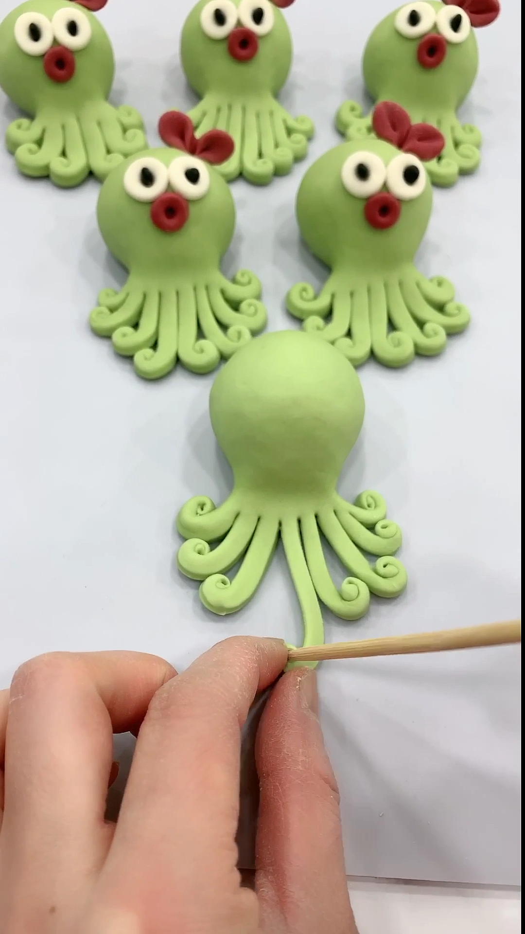 一个竹签就能做章鱼馒头,在家闷的跟我一起做章鱼