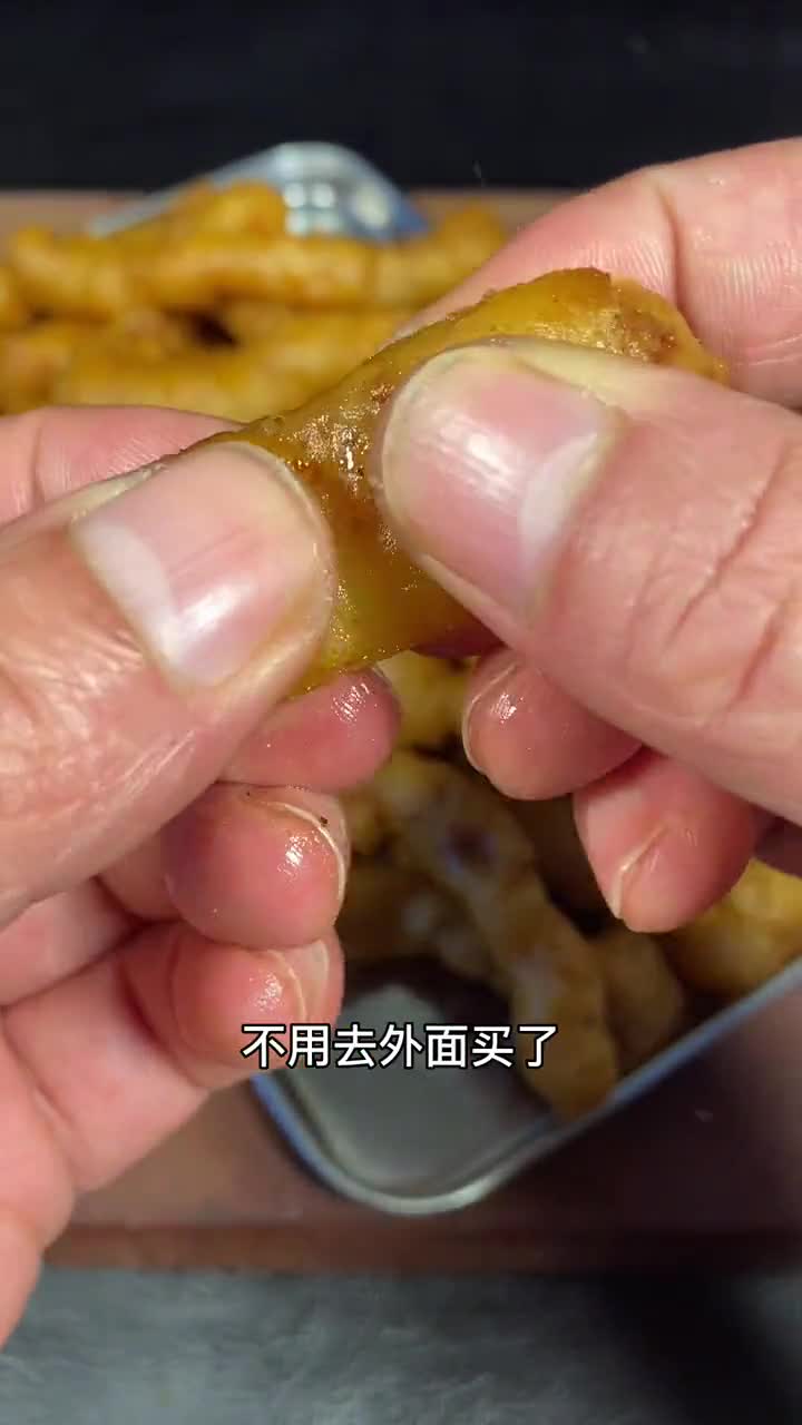 喜欢吃小酥肉的不用去外面买了按照我这个方法做酥脆又好吃。