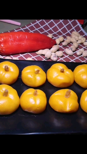 #美食#漂亮可爱的南瓜饼,你舍得下口吗