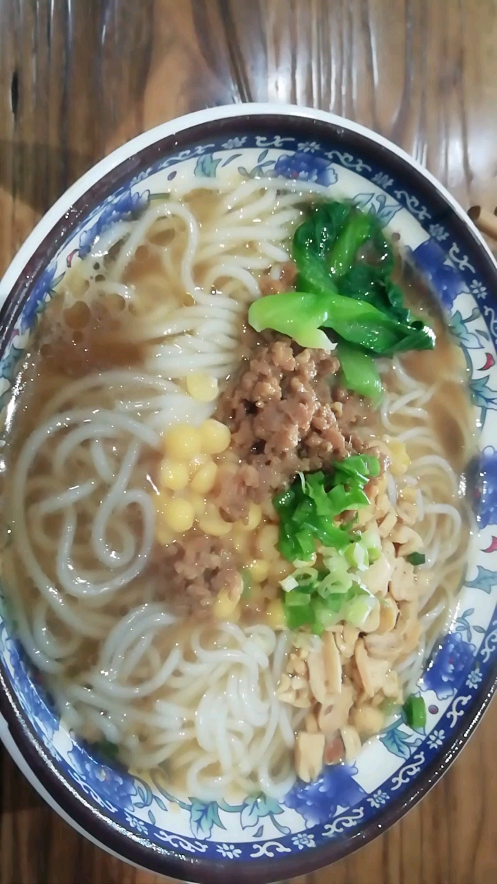 肉夹馍加米粉,你觉得怎么样