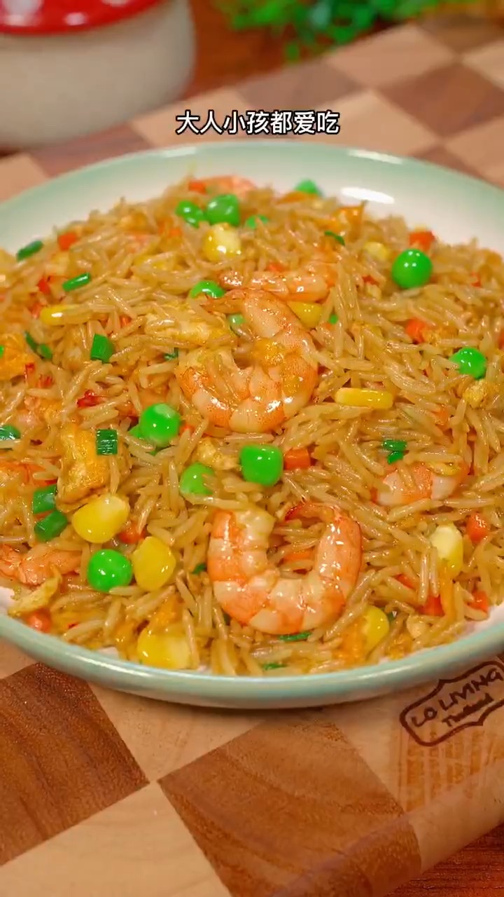 #美食#家里有孩子的,一定要给他炒这个咖啡炒饭,太好吃了