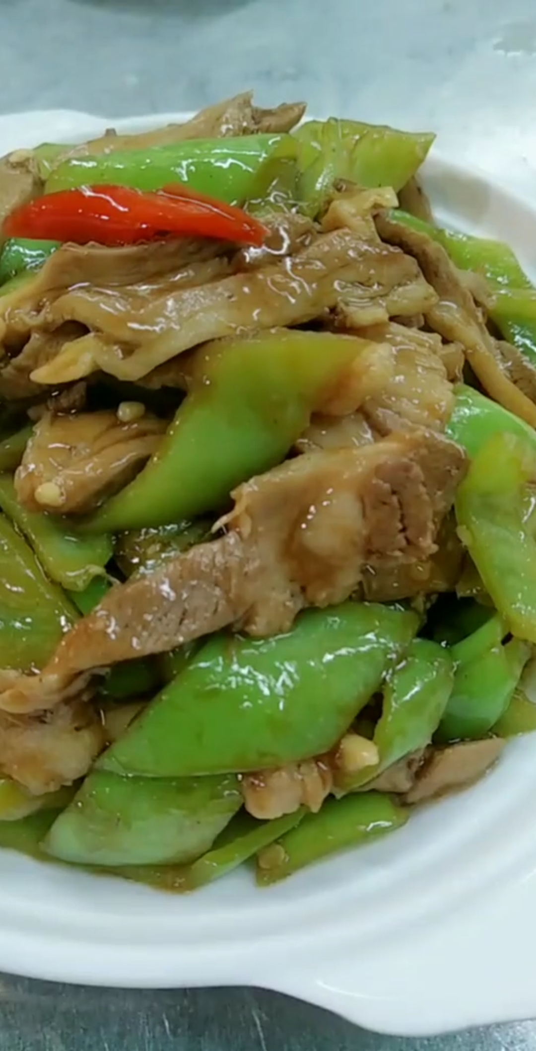 #秀出你的拿手菜#尖椒炒羊肉