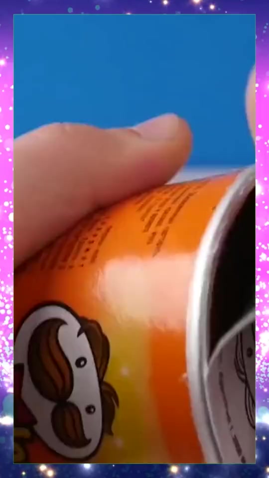 #搞笑段子#薯片吃完了不要扔,做个笔筒放起来吧