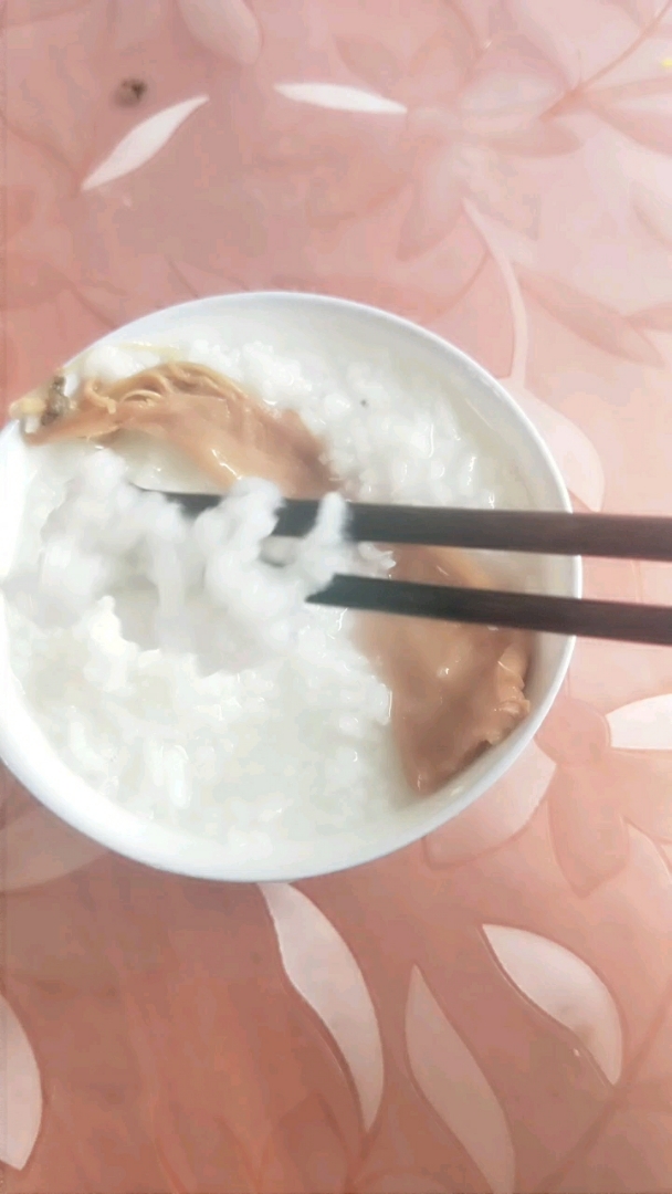穷得只能吃白粥萝卜干又过个穷年
