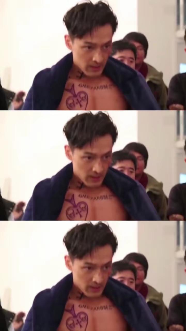 #胡歌#胡歌的演技一直是被认可的,可胡歌的腹肌你们见过吗?来来来,腹肌胸肌一览无余!
