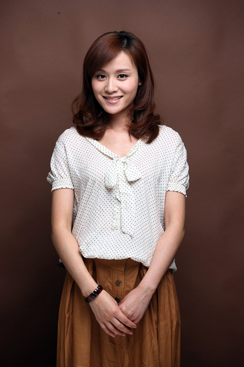 14岁的叶一茜参加了模仿明星的综艺节目开心明星脸,虽然没有得高分,但