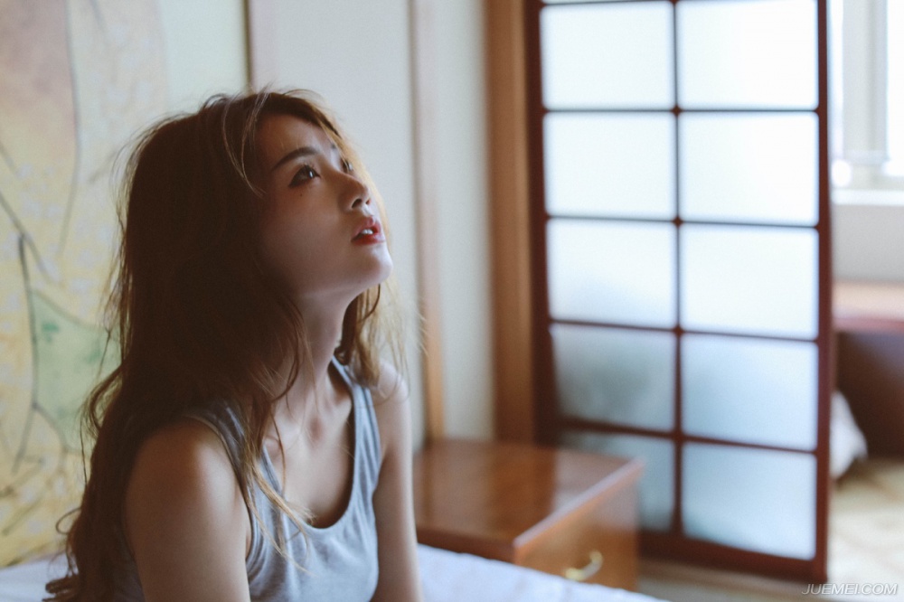 有一种情绪!情绪低落的美女