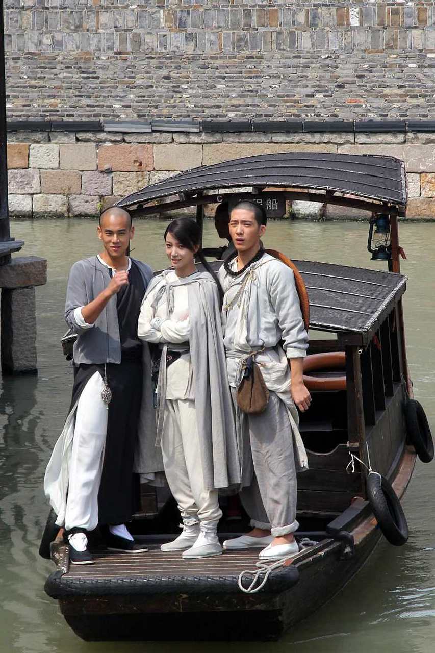 佳句赏析——《黄飞鸿之三:狮王争霸》  拳脚小功夫,容人大丈夫.