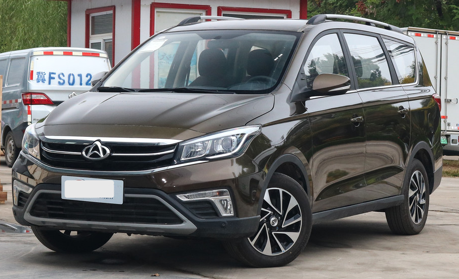 带大家一起了解长安欧尚a800在试驾时的优点与不足之处