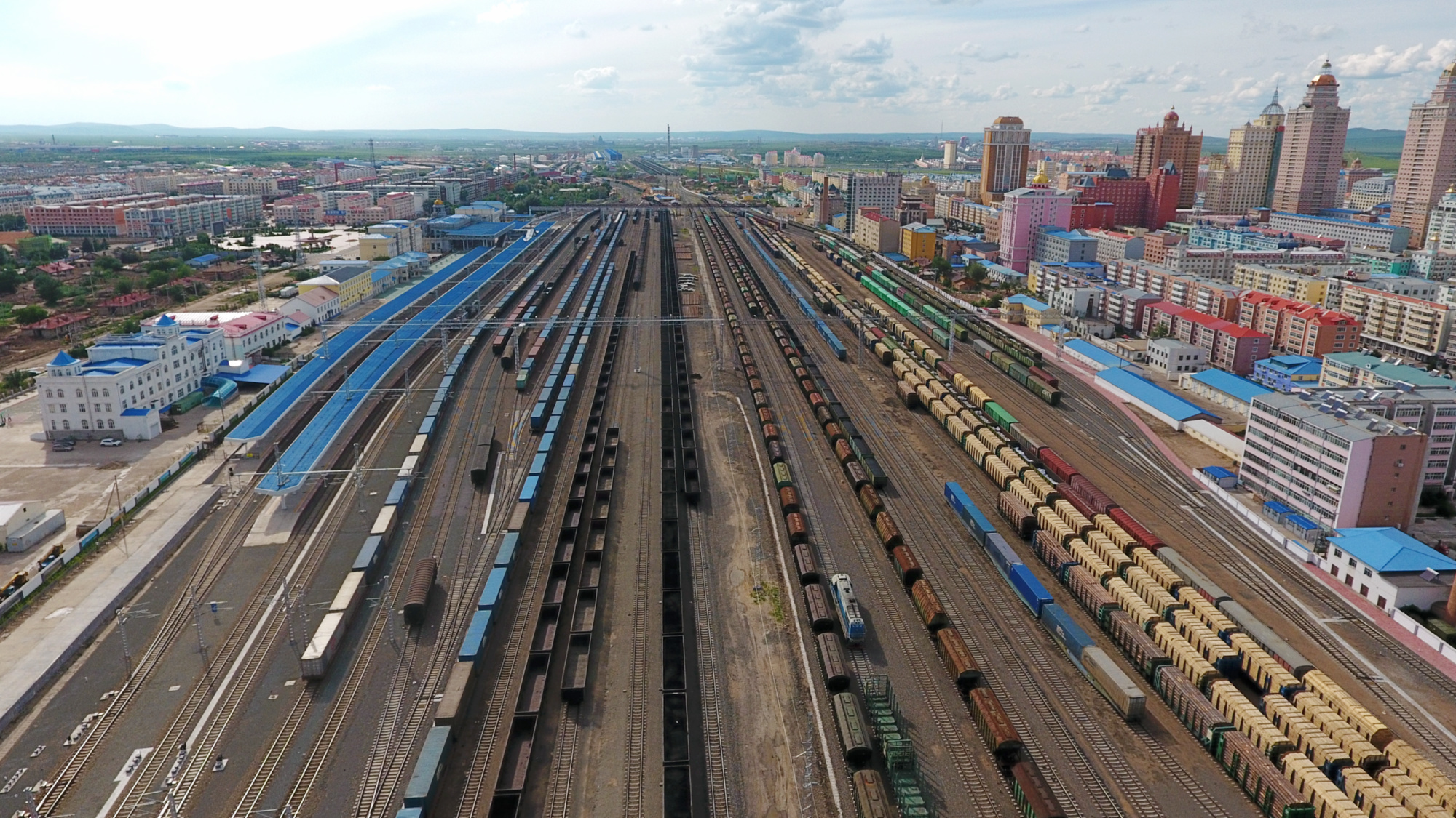 内蒙古满洲里:从袖珍边城到最大陆路口岸(3)