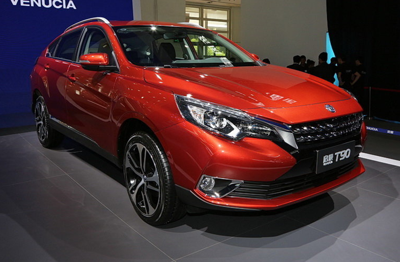 整体成熟稳重大气,颜值满分,颜色满分的东风启辰t90