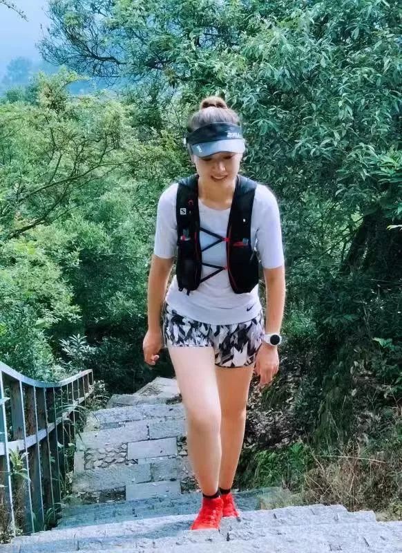 美女主持杨琨 与马拉松不得不说的故事 跑步让她越来越阳光