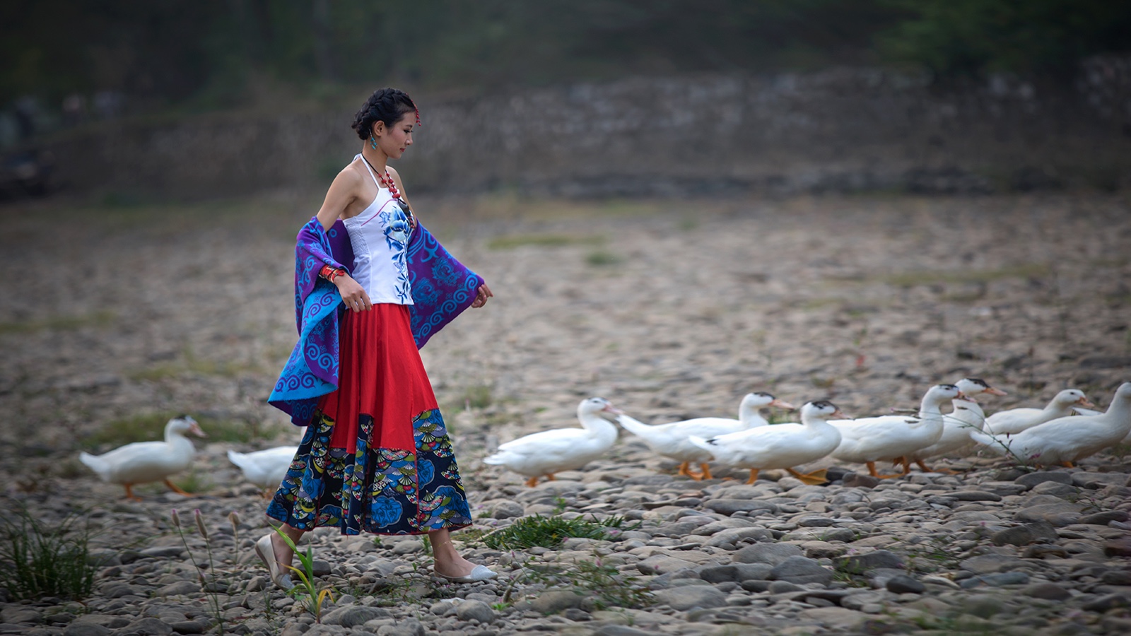 美女摄影:游女归来,乡情难忘